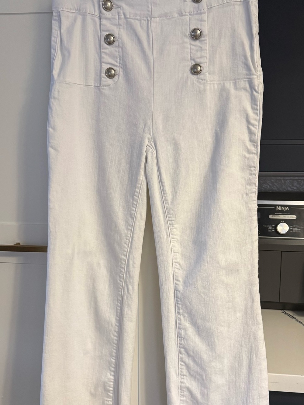 CHARLIE B White Sailor-Button Ankle Jeans